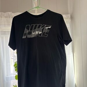 Nike Men's Black Graphic Tee